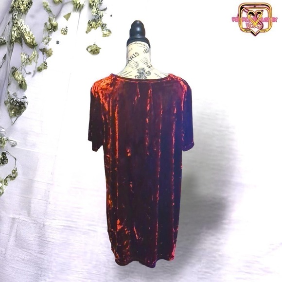 SPRING + Mercer Velvet Legging Tee Crushed Burgundy Red Velvet Blouse, XL - Picture 7 of 11